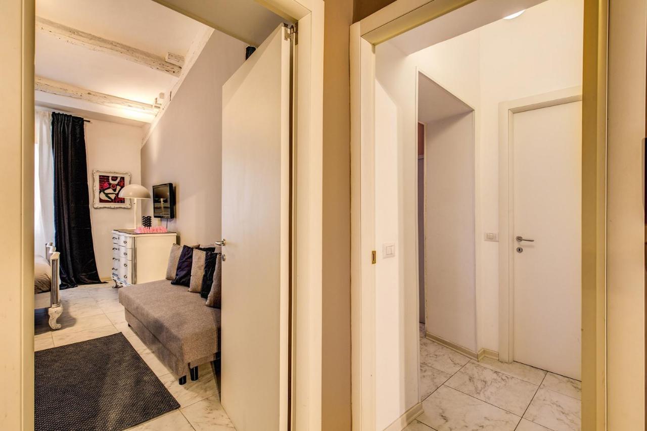 The Great Pop Apartment Rom